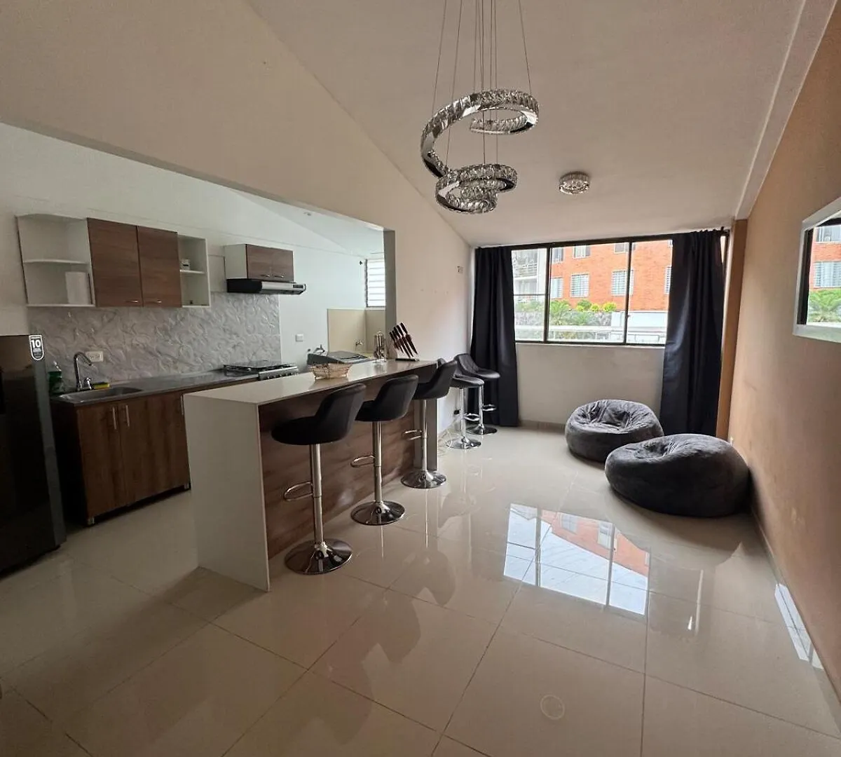 Moderno Loft En El Norte Parqueadero Privado 卡利 0*,